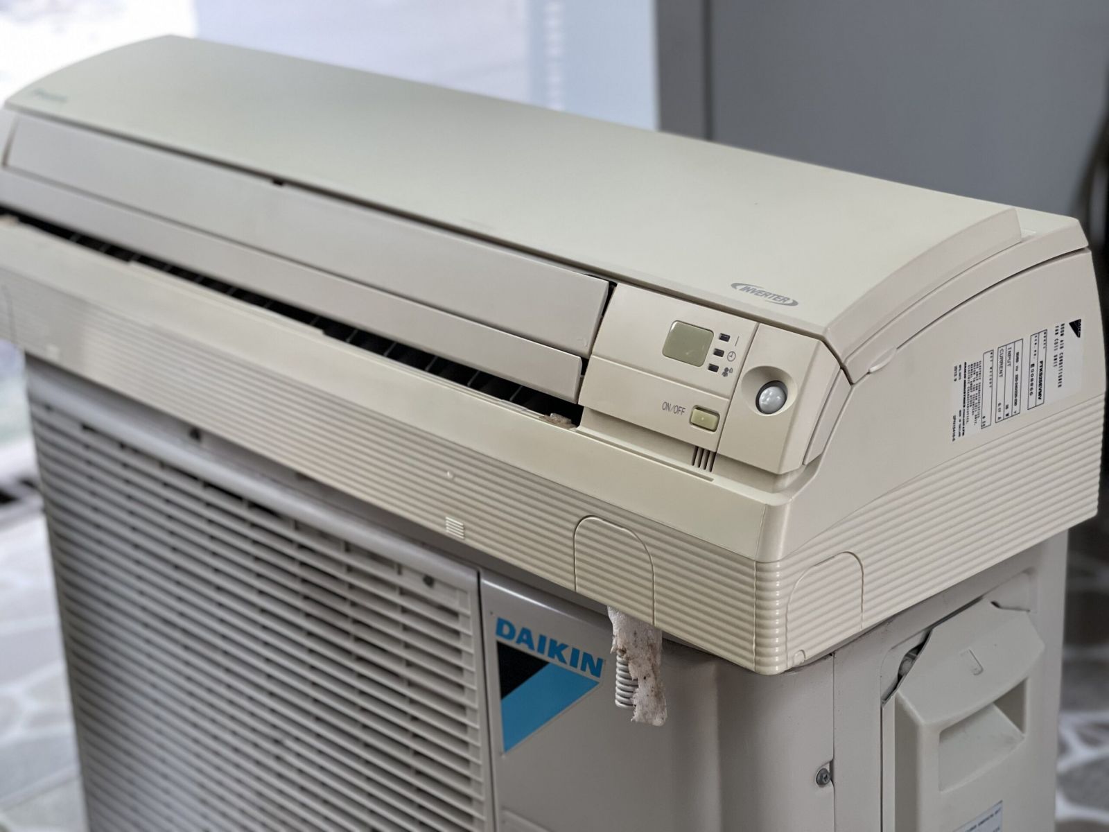 dich-vu-thu-mua-thanh-ly-may-lanh-daikin-cu-tai-tphcm